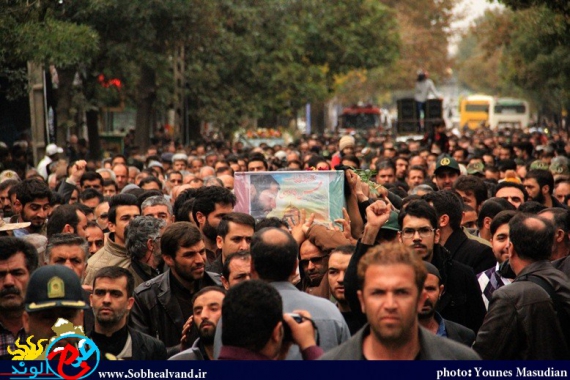 مراسم تشییع باشکوه شهید محسن فانوسی در دارالمجاهدین همدان