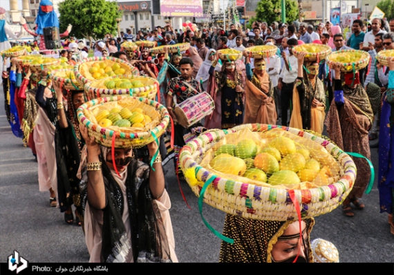 تصاویر/جشنواره شکرگزاری انبه در میناب