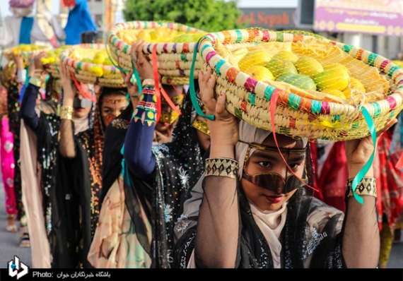 تصاویر/جشنواره شکرگزاری انبه در میناب