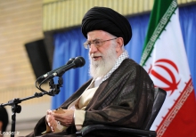 کسانی که چهره هیولایی آمریکا را با بزک رسانه‌ای می‌پوشانند، به ملت خیانت می‌کنند
