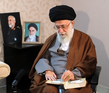حاشیه های حضور رهبر انقلاب در منزل سردار شهید همدانی+تصاویر