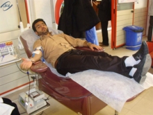 دانشجویان بسیجی خون خود را اهدا کردند+تصاویر