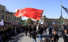 دارالمومنین همدان در سالروز شهادت امام رضا(ع) غرق در عزا و ماتم شد