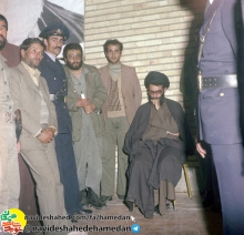 روایت روز ۲۶ آبان ماه سال ۶۶ و حضور آیت الله خامنه ای در رژه باشکوه رزمندگان همدانی
