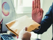 مکتب "حاج قاسم"؛ تنها راه ریشه‌کن کردن فساد اقتصادی/ دولت نیازمند، جراحی اقتصادی است
